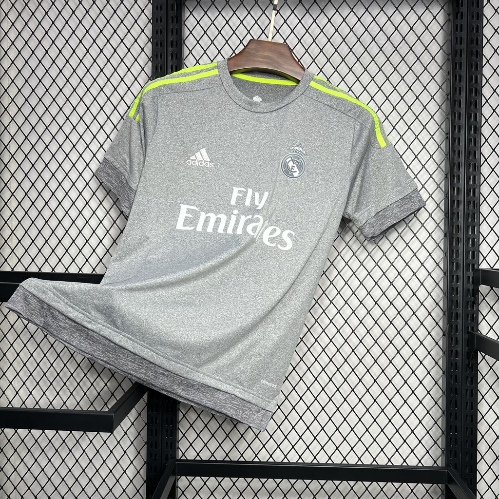 Retro Real Madrid 2015/16 Away Jersey