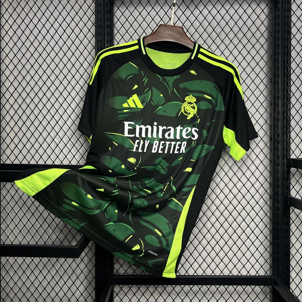 Mens Real Madrid 2024/25 Green and black Jersey