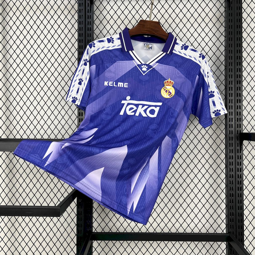 Retro Real Madrid 1996/97 Away Jersey