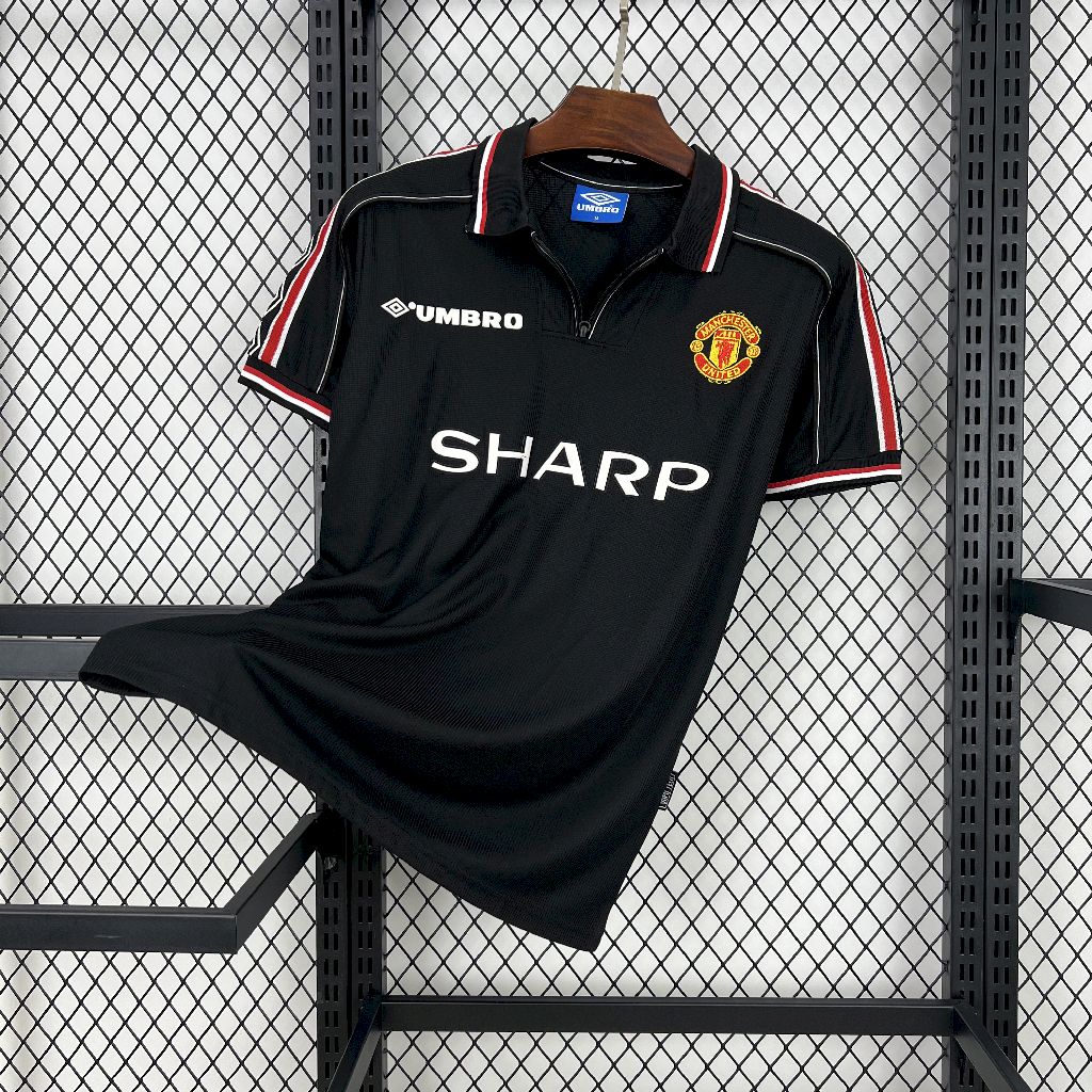 Retro Manchester United 1998/99 Away Jersey