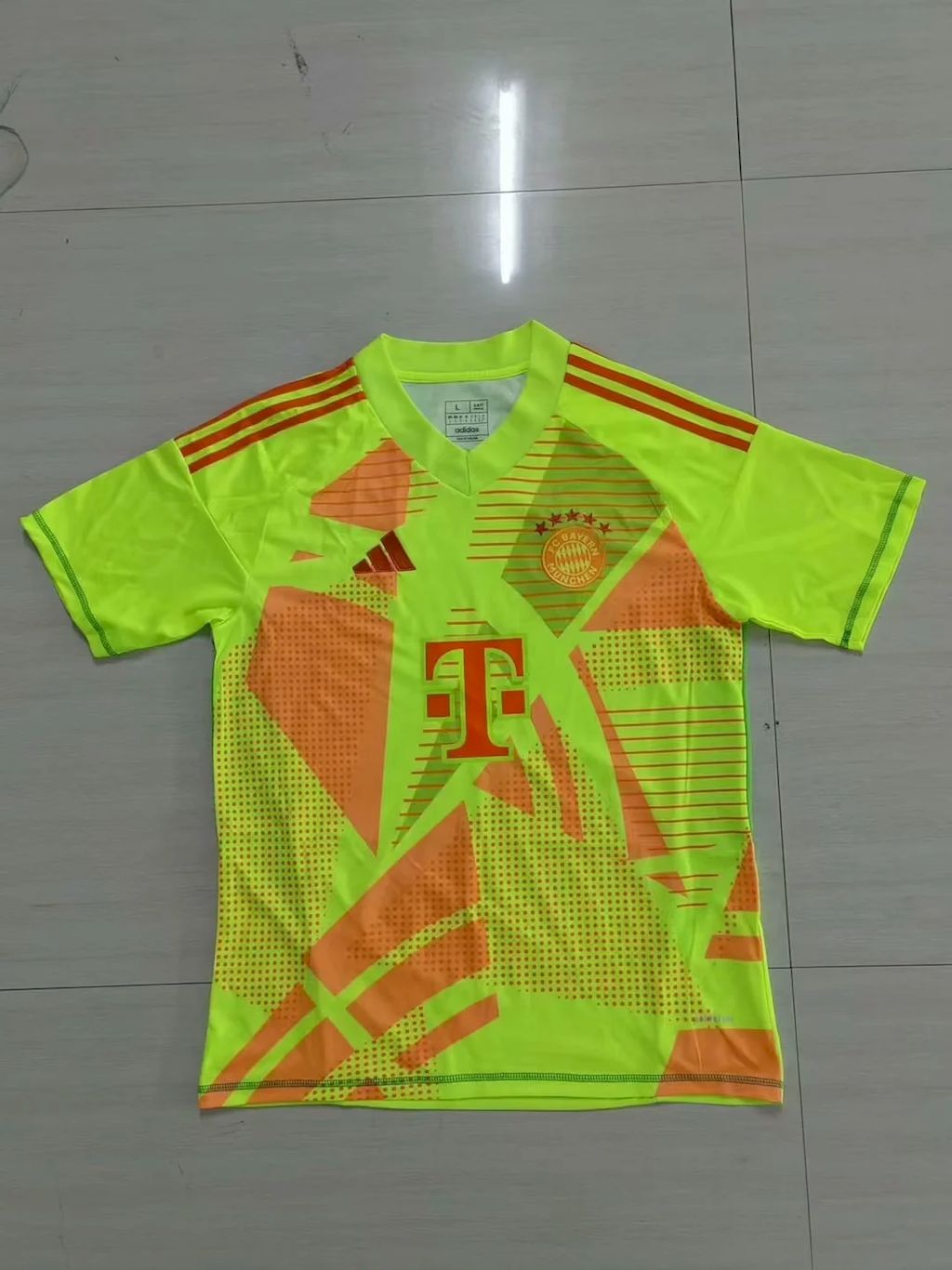 Mens Bayern Munich 2024/25 Goalkeeper Jersey